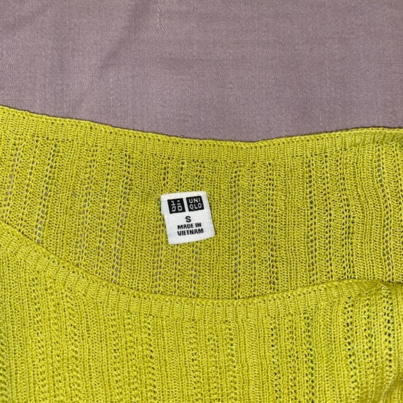 Uniqlo sheer top - Picture 3 of 6